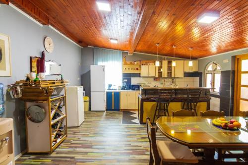 Villa Medoにあるキッチンまたは簡易キッチン