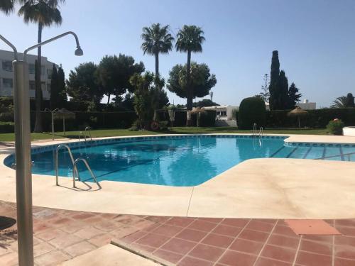 Kolam renang di atau dekat dengan Cozy Apartment in Miraflores, Mijas