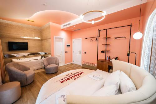 Koupelna v ubytování Ambasador Hotel