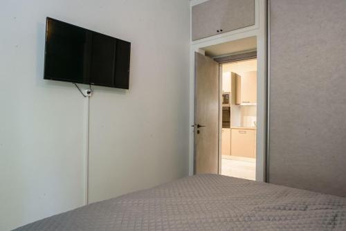 Modern Flat in Exarchia
