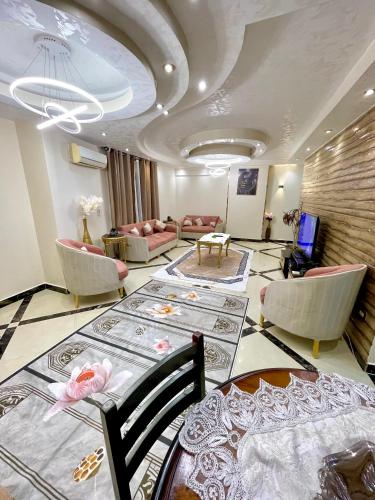 شقة فندقية امام سيتي ستارز والانتركونتينتال