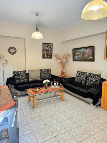 George's & Amalia's appartments 2