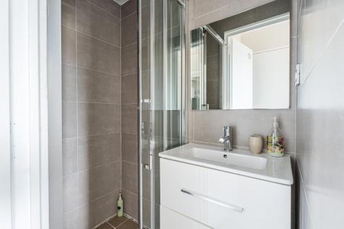 Et badeværelse på Lou Pichot par Dodo à Cassis