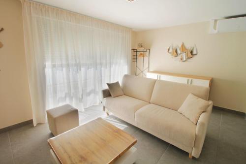 New T3 with air conditioning 2 steps from the lake