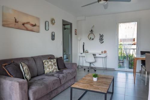 Beautiful T3 with balcony near downtown