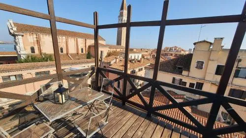 Palazzo Contarini Della Porta Di Ferro photo 3