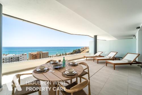 La Luz del Mar - Seaview Pool Apartment, Fuengirola, Costa del Sol