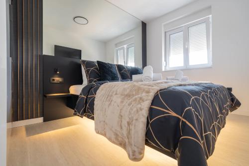 Bellamare Brand New Apartment