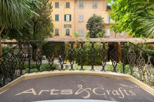 Arts & Crafts Luxury Suites photo 1