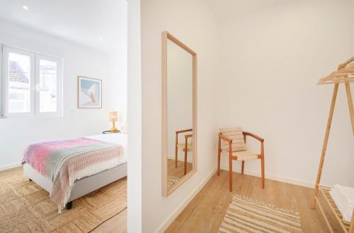 Ocean Deluxe Apt w AC, by TimeCooler
