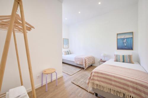 Ocean Deluxe Apt w AC, by TimeCooler