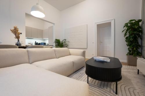 Stylish & Modern 90m2 Flat in Prime Location