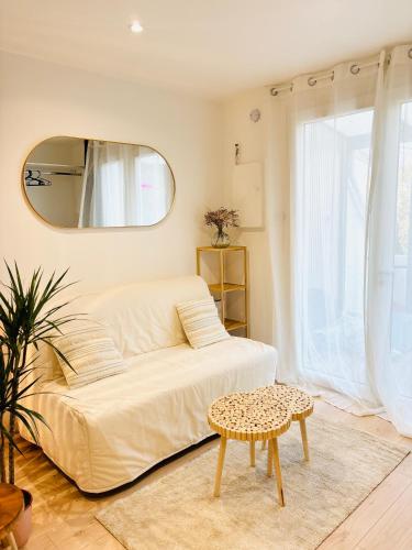 Ένα ή περισσότερα κρεβάτια σε δωμάτιο στο DUNE Océan Luxe Appartement, Accès Plage privé, Parking & Wifi 50m Océan Surf
