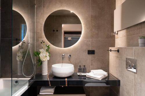 Arts & Crafts Luxury Suites photo 34