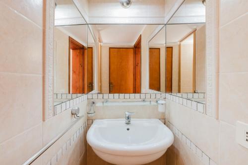 Koupelna v ubytování Bio Agriturismo Castelluzzo
