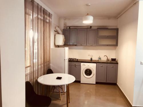 Køkken eller tekøkken på Garsonieră Tudor