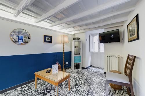 Vivilo Collection - Macelli Spanish Steps Apartment