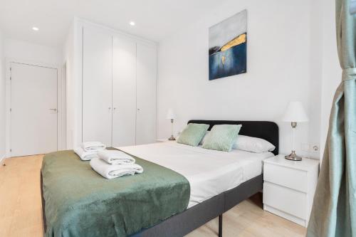 Diagonal Mar Monthly 2BR Pools Parking