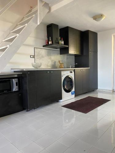 Kuchyň nebo kuchyňský kout v ubytování Villa Kima Turchese 5 Andrea