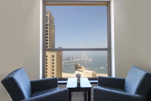 Livbnb-Serene 2B with Marina and Sea View Walk to Beach