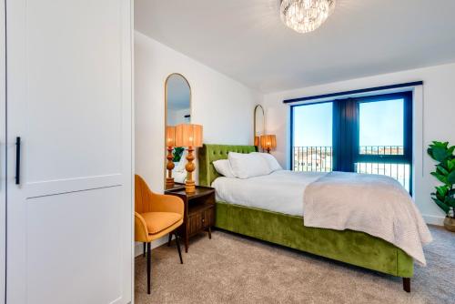 Luxury City Escape - Brand New Stylish 2 Bedroom Apartment with Parking photo 11