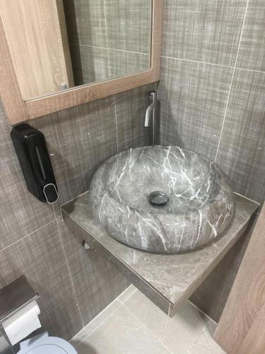 Ένα μπάνιο στο Sumaka Hotel Karon