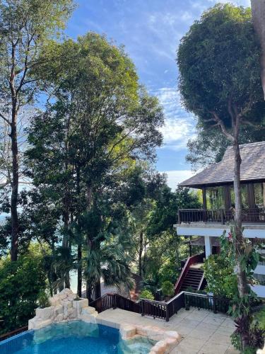 Bazén v ubytování Hidden Paradise Entire Villa, Langkawi nebo v jeho okolí
