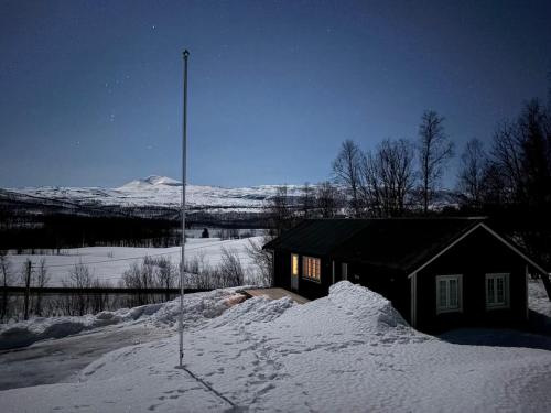 Modernized standalone cabin Sørreisa - Bardufoss semasa musim sejuk