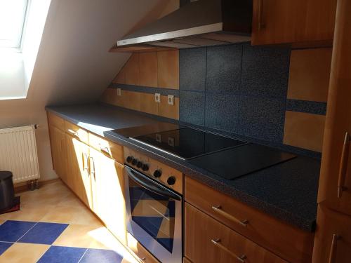 Una cocina o cocineta en Römerland im Schwäbischen Wald mit 2 Schlafzimmern