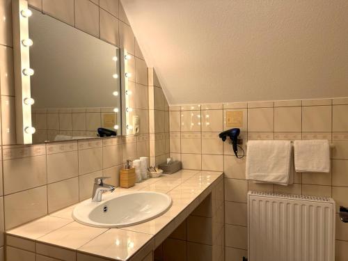 Koupelna v ubytování Hotel Tannenhof