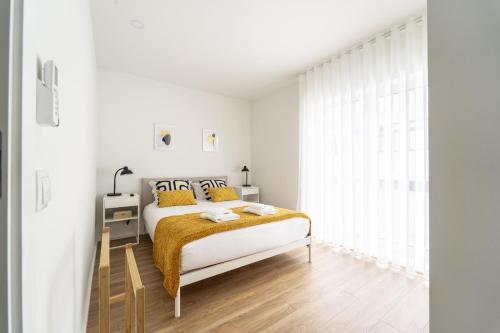 Forum Apartments II by House and People