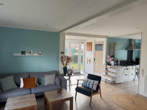 Posezení v ubytování Familie bungalow aan het meer