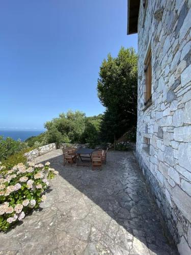 Gallery image of Paradise Villa Luxury Retreat with Stunning Views in Damouchari