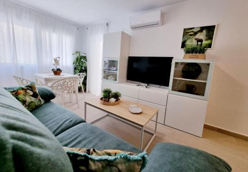 Modern and Cozy Apartment Just Steps from Los Locos Beach