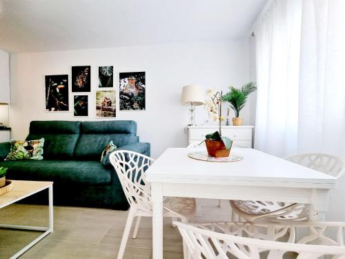 Modern and Cozy Apartment Just Steps from Los Locos Beach