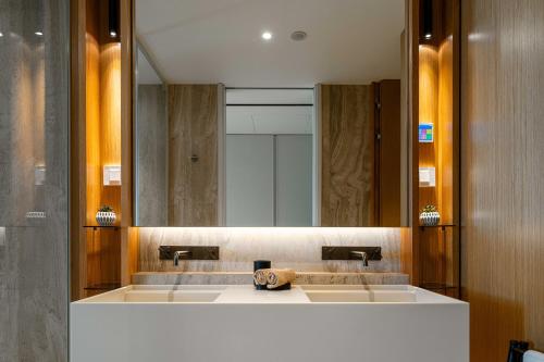 Savoy Residence Monumentalis N&N by LM&AC Signature