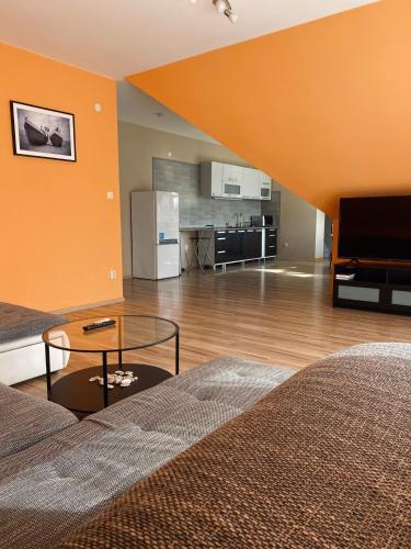 Una cocina o cocineta en Korall Apartman