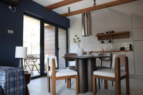 Una cocina o cocineta en Gigi Mountain Home