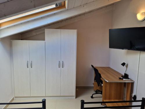Diana's Cozy 20 Loft Studio