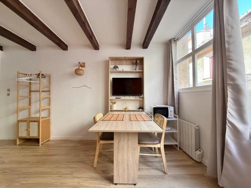 Studio lumineux centre Aix en Provence