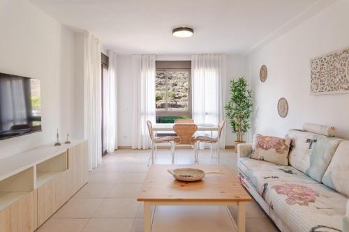 El Mocan Deluxe House - Pool & Terrace
