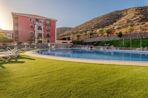 El Mocan Deluxe House - Pool & Terrace