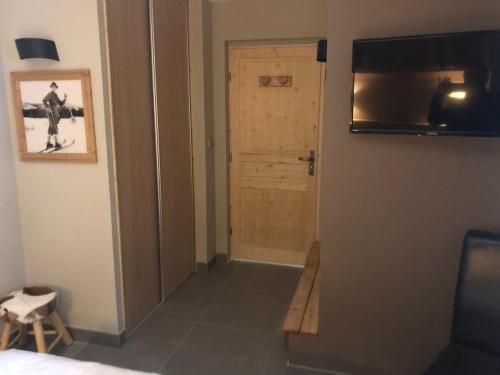 Photo de la galerie de l'établissement Appartement 6 personnes pied des pistes, à Les Deux Alpes