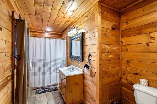 Family Retreat- Hot Tub- Pool Table- Fire Pit- BBQ Grill- Kids Zone- Arcade Games photo 47