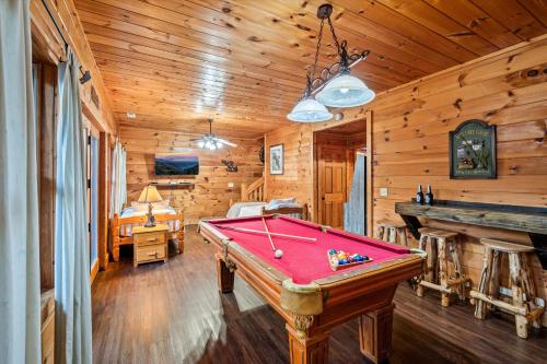 Family Retreat- Hot Tub- Pool Table- Fire Pit- BBQ Grill- Kids Zone- Arcade Games photo 10