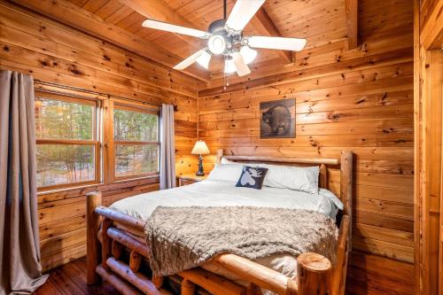 Family Retreat- Hot Tub- Pool Table- Fire Pit- BBQ Grill- Kids Zone- Arcade Games photo 15