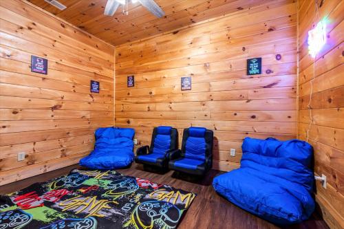 Family Retreat- Hot Tub- Pool Table- Fire Pit- BBQ Grill- Kids Zone- Arcade Games photo 32