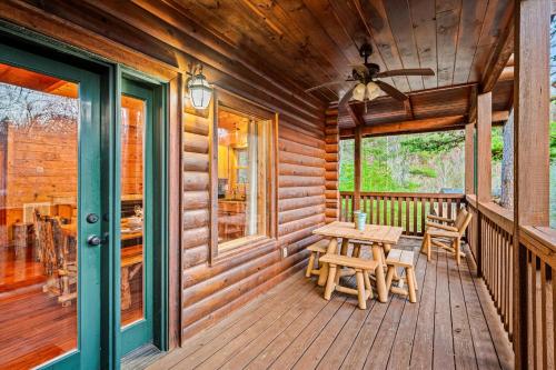 Family Retreat- Hot Tub- Pool Table- Fire Pit- BBQ Grill- Kids Zone- Arcade Games photo 49