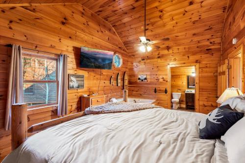 Family Retreat- Hot Tub- Pool Table- Fire Pit- BBQ Grill- Kids Zone- Arcade Games photo 14