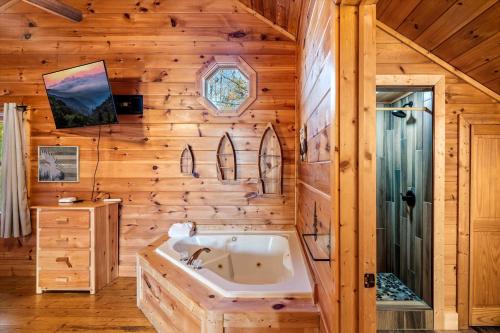 Family Retreat- Hot Tub- Pool Table- Fire Pit- BBQ Grill- Kids Zone- Arcade Games photo 64